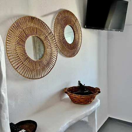 Granny's Old House Milos Appartement *